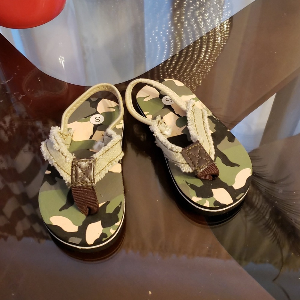 Boys sandals